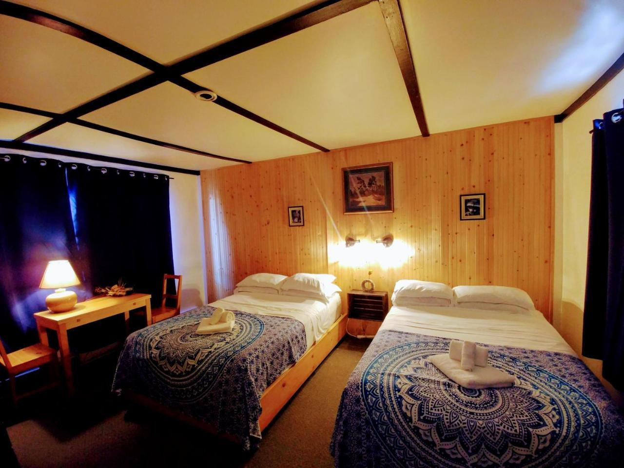 Dwight Riverside Inn מראה חיצוני תמונה
